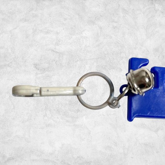 Vintage Letter E Plastic Charm Bell Clip Toy Blue Initial Kids 80s Jewelry ABC - Picture 7 of 8